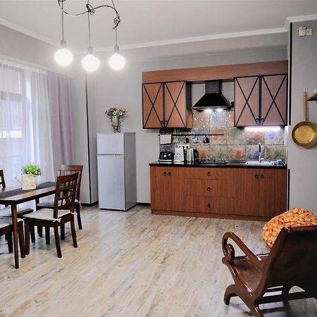 Avlabari Apartment - New One Tbilisi Luaran gambar