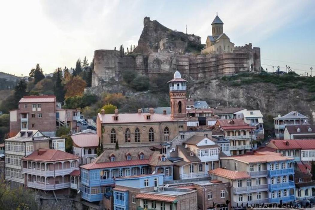 Avlabari Apartment - New One Tbilisi Luaran gambar