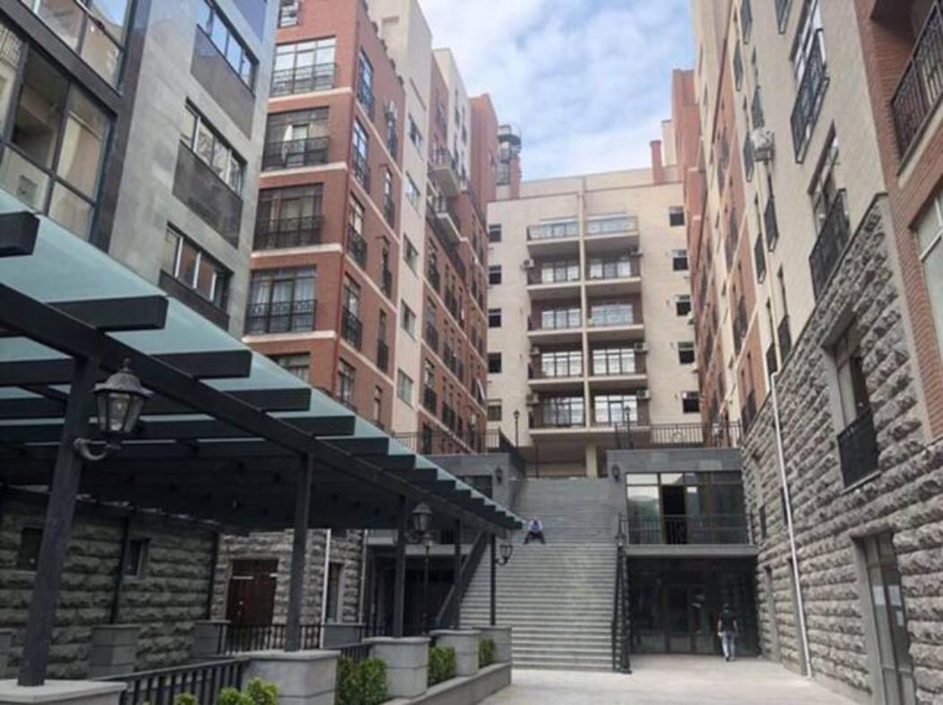Avlabari Apartment - New One Tbilisi Luaran gambar