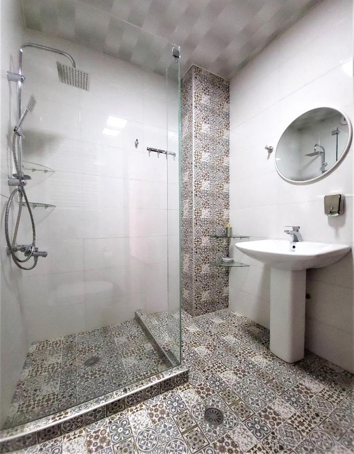 Avlabari Apartment - New One Tbilisi Luaran gambar