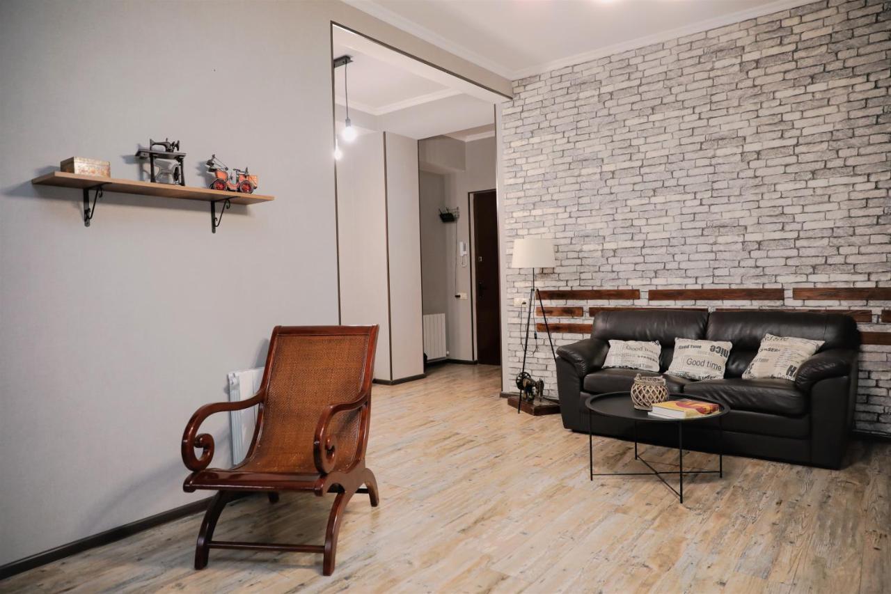 Avlabari Apartment - New One Tbilisi Luaran gambar